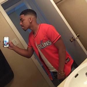 Meet your Posher, Damion